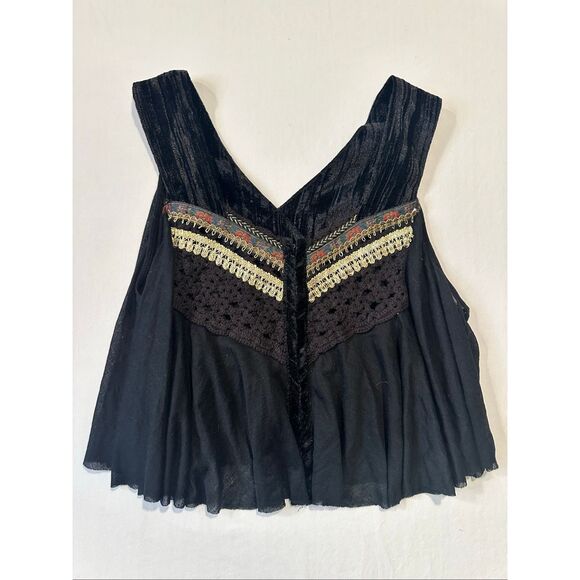 Free People Tops - Free People Black Boho Crochet Velvet Trim Festival Crop Top Sleeveless Size M